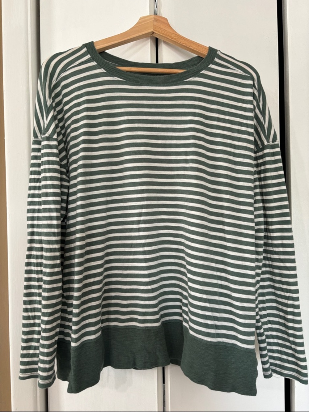 Lou & grey Striped Green and White Long Sleeve Pullover